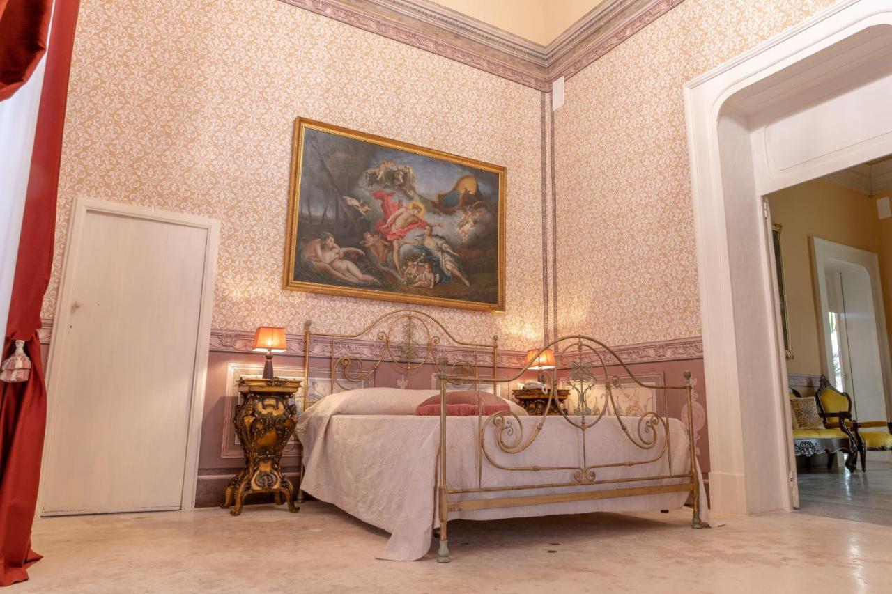 Отель Il Cavaliere Al Borgo Antico Копертино Экстерьер фото