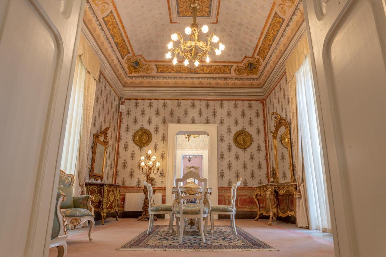 Отель Il Cavaliere Al Borgo Antico Копертино Экстерьер фото