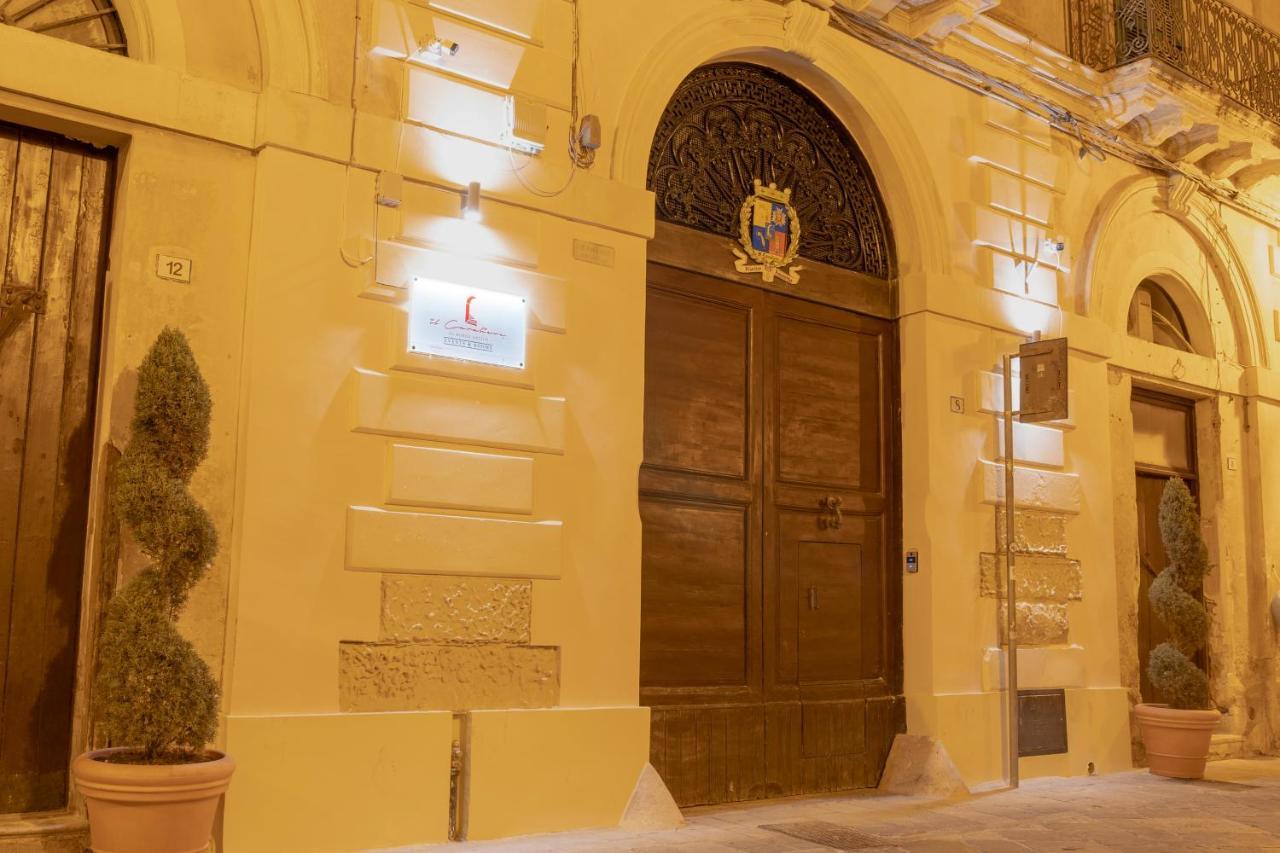 Отель Il Cavaliere Al Borgo Antico Копертино Экстерьер фото