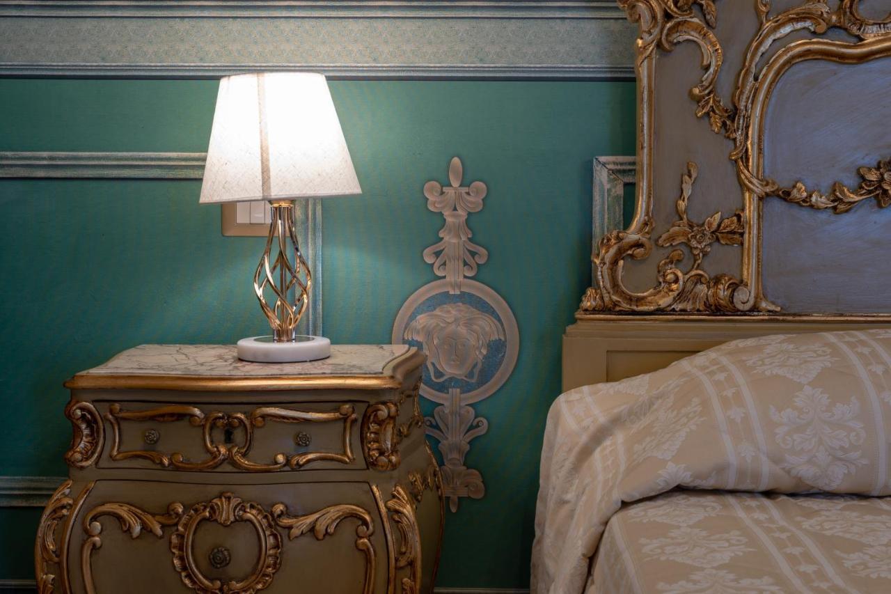 Отель Il Cavaliere Al Borgo Antico Копертино Экстерьер фото
