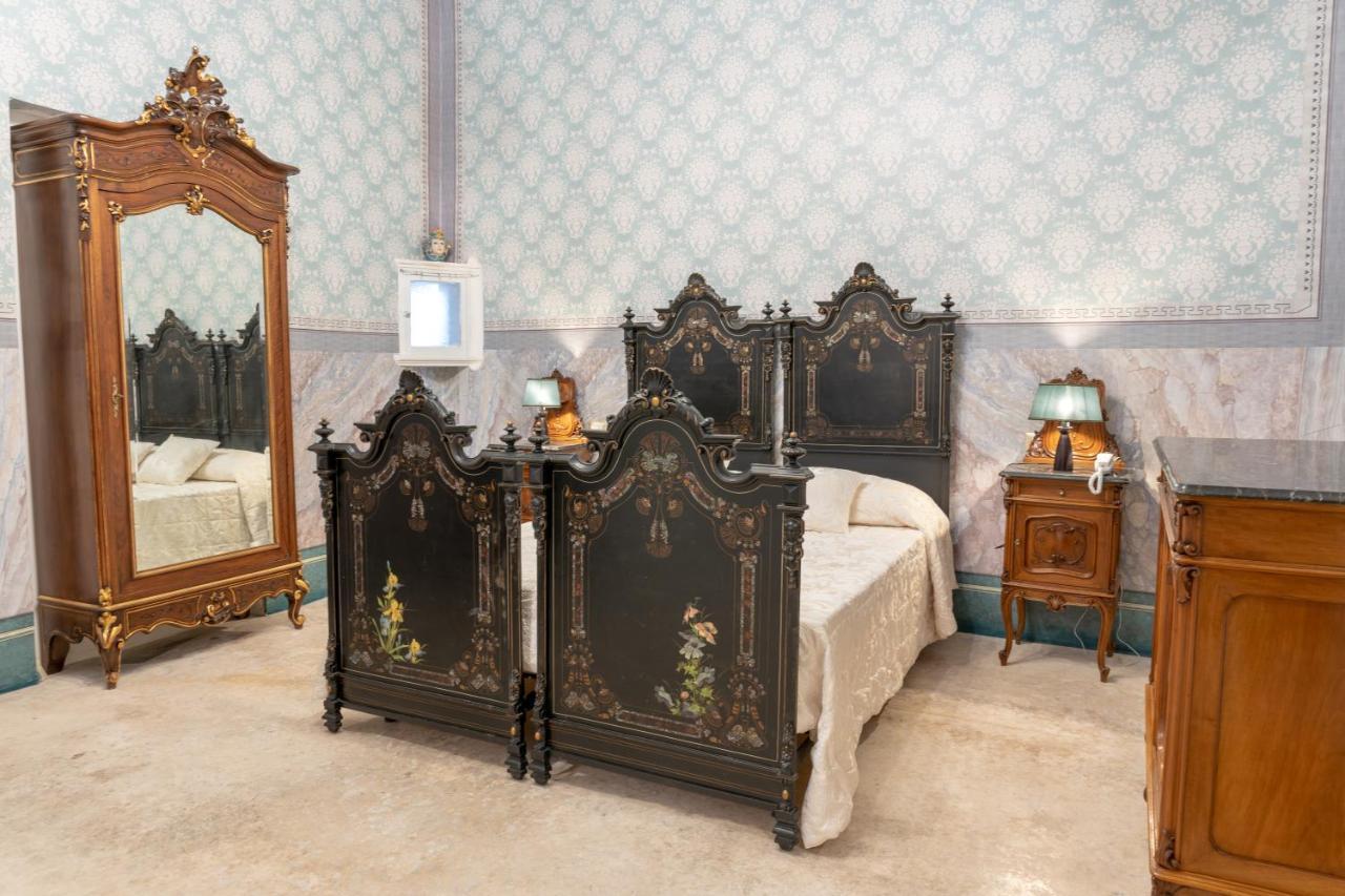 Отель Il Cavaliere Al Borgo Antico Копертино Экстерьер фото